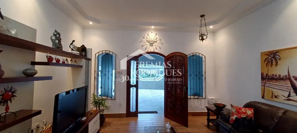 Casa à venda no bairro Santana em Pindamonhangaba/SP. - foto 6