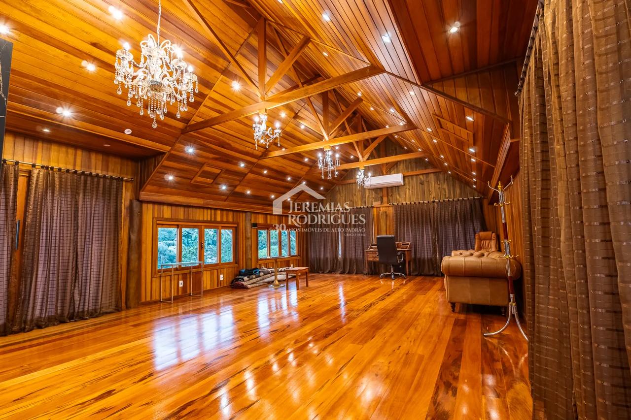 Casa à venda no Alto do Capivari  em Campos do Jordão/SP. - foto 59