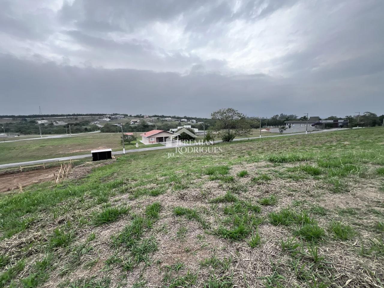 Terreno à venda no Condomínio Village da Serra em Tremembé/SP. - foto 3