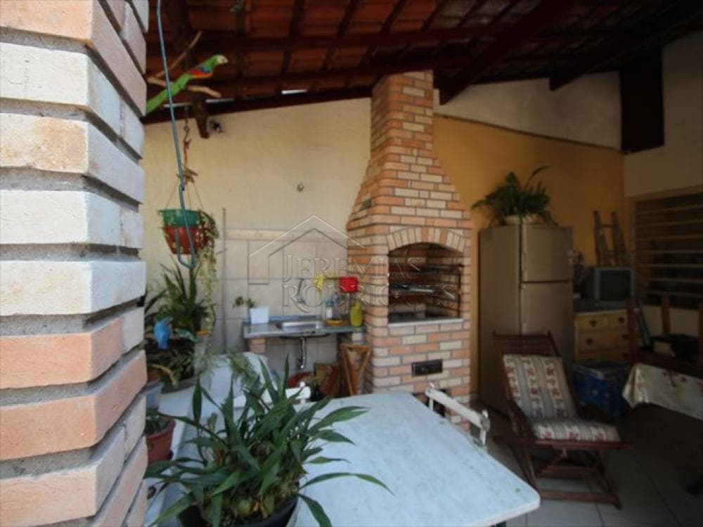 Casa à venda no bairro Vila Jaboticabeira em Taubaté/SP. - foto 11