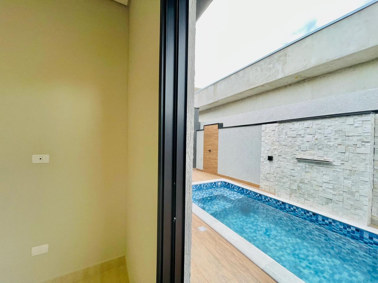 Casa à venda com 3 suítes no Condomínio Ouro Ville em Taubaté/SP.  - foto 30