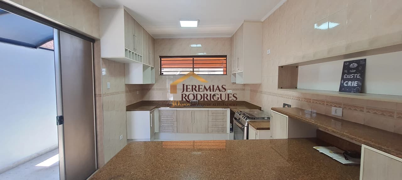 Casa á venda no Bairro Jardim Russi em Taubaté/SP. - foto 16