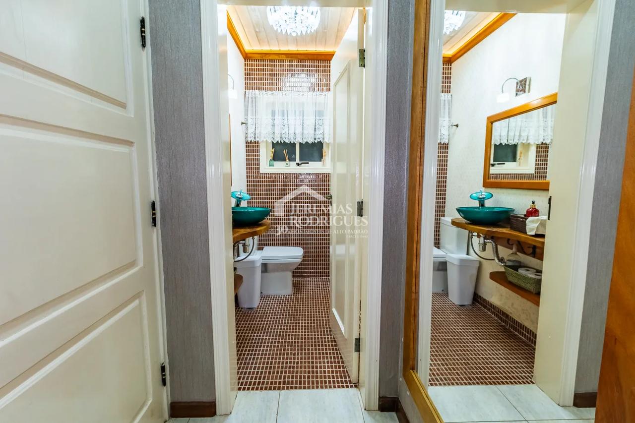 Casa à venda no Alto do Capivari  em Campos do Jordão/SP. - foto 49