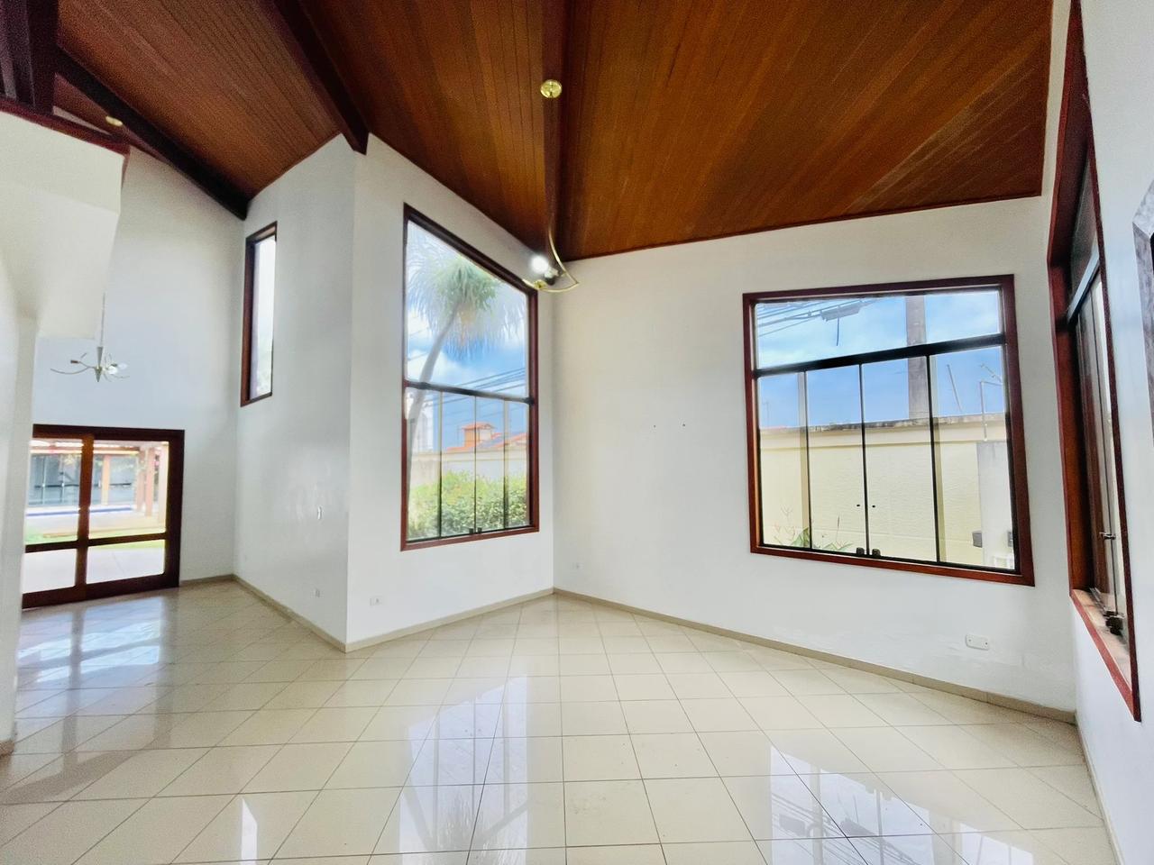 Casa para venda no Bairro Lessa em Pindamonhangaba/SP. - foto 7