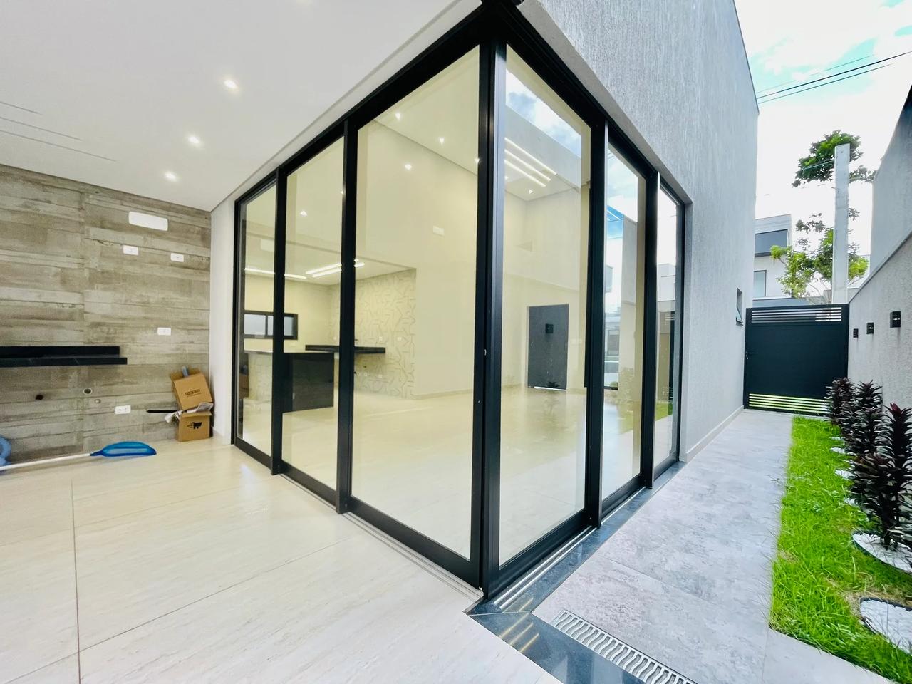 Casa à venda com 3 suítes no Condomínio Ouro Ville em Taubaté/SP.  - foto 34
