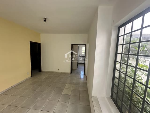 Casa à venda no bairro Jardim Residencial Doutor Lessa em Pindamonhangaba/SP. - foto 2