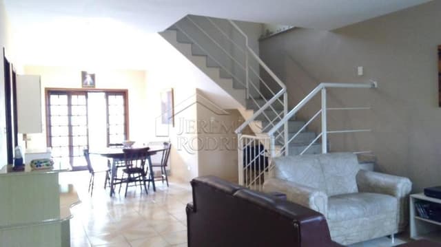 Casa à venda no Condomínio Campos do Conde I em Tremembé/SP.