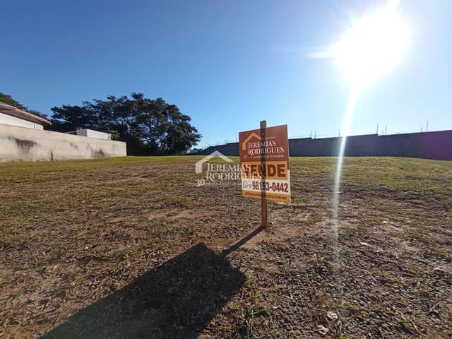 Terreno à venda com 448 m² no Condomínio Campos do Conde II - Chambord em Tremembé/SP — foto 1