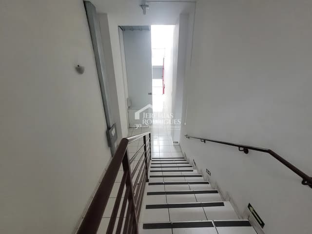 Sala comercial com 102 m² - Centro - Pindamonhangaba/SP — foto 1