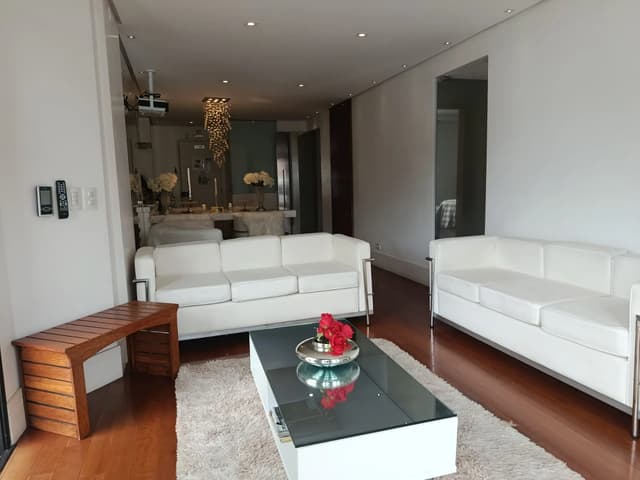 Apartamento à venda com 3 suítes, 128m² no Condomínio Ville de Vie em Campos do Jordão/SP — foto 1