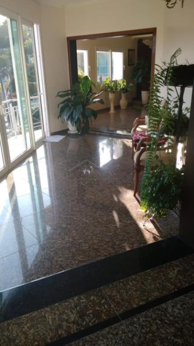 Casa à venda no Condomínio Arujazinho 3 em Arujá/SP. — foto 1