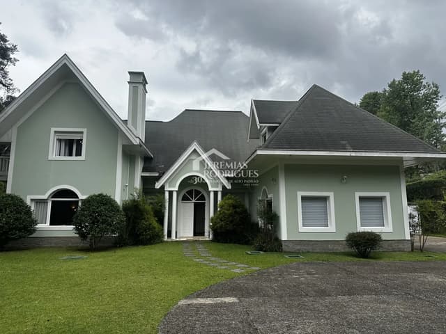Casa à venda no Condomínio Vila Simonsen em Campos do Jordão/SP — foto 1