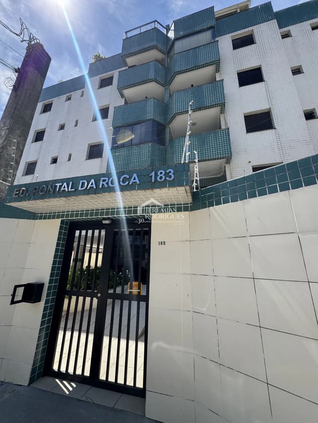 Apartamento à venda com 3 dormitórios, 239 m² no Edifício Pontal da Roca em Ubatuba/SP. — foto 1