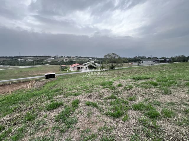 Terreno à venda no Condomínio Village da Serra em Tremembé/SP. - foto 3