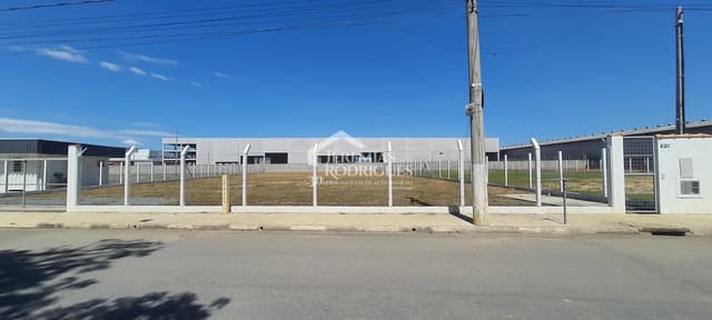 Terreno comercial ou industrial para venda e locação com 2.000 m² no bairro Feital em Pindamonhangaba/SP — foto 1