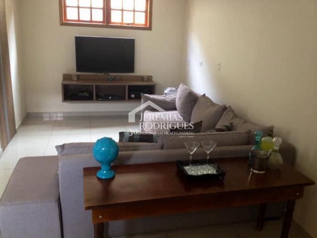 Casa à venda no bairro Parque Residencial Bom Conselho em Taubaté/SP. — foto 1