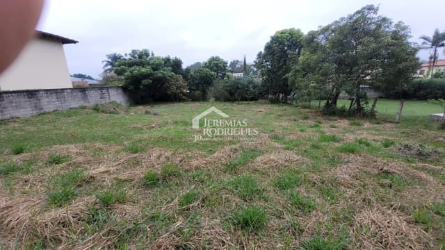 Terreno à venda no Condomínio Village Paineiras em Pindamonhangaba/SP. - foto 2
