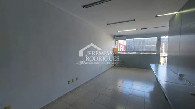 Ponto comercial no Centro de Pindamonhangaba/SP - foto 2