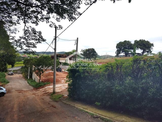 Terreno à venda no Condomínio Chácaras Cataguá em Taubaté/SP. — foto 1