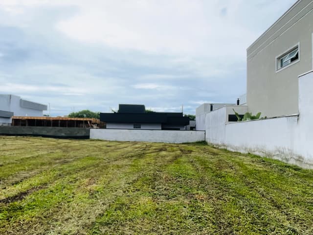 Terreno à venda com 300 m² no Condomínio Ouro Ville em Taubaté/SP.  - foto 4