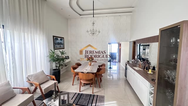 Casa à venda no Bairro Bom Sucesso em Pindamonhangaba/SP. — foto 1