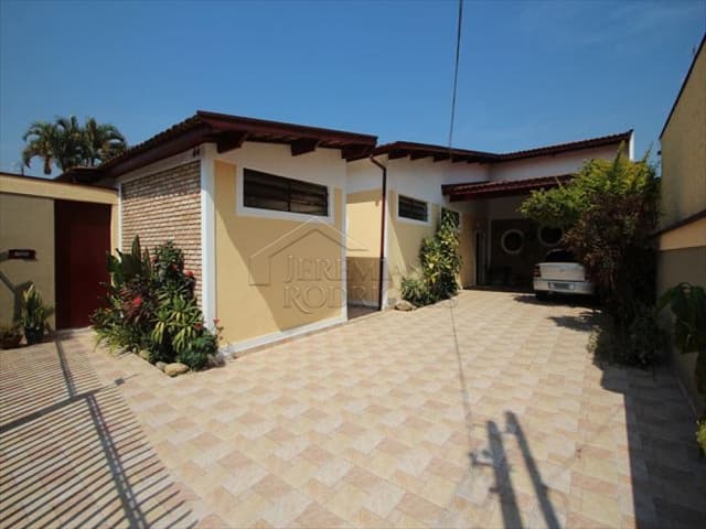 Casa à venda no bairro Vila Jaboticabeira em Taubaté/SP. - foto 4