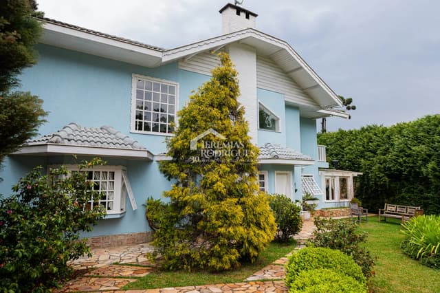 Casa à venda no Condomínio Aldeia Austríaca em Campos Jordão/SP. — foto 1