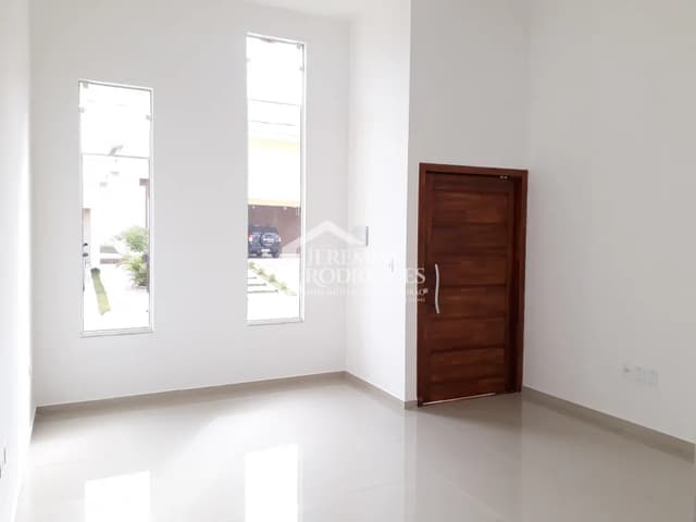 Casa à venda com 3 dormitórios no Condomínio Moema Ville em Pindamonhangaba/SP — foto 1