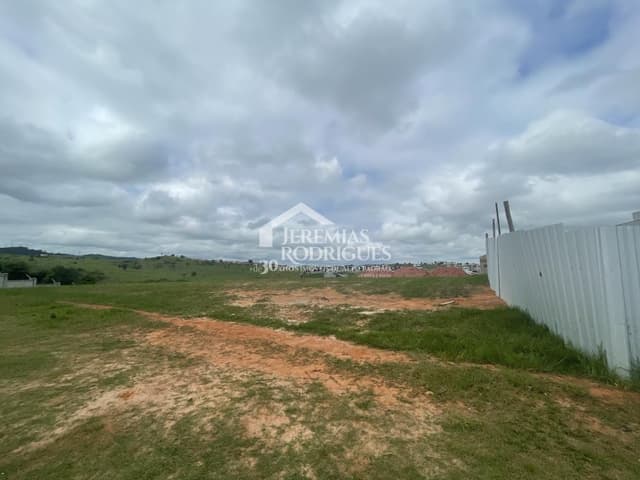 Terreno à venda no Condomínio Cyela Landscape - Taubaté/SP — foto 1