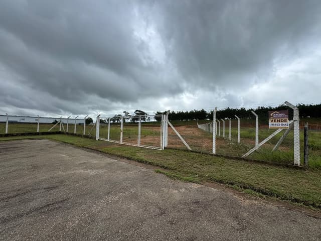 Área à venda com 20.000 m² no bairro Distrito Industrial em Pindamonhangaba/SP. — foto 1