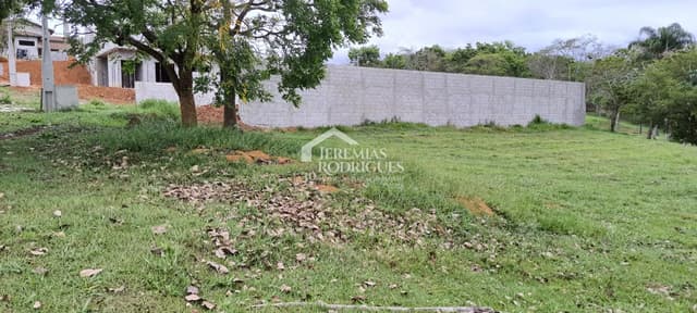 Terreno à venda com 635 m² no Condomínio Altos do Cataguá em Taubaté/SP. — foto 1