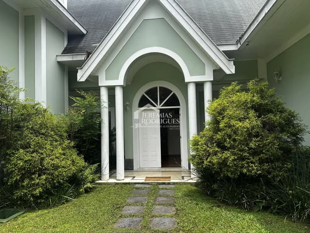 Casa à venda no Condomínio Vila Simonsen em Campos do Jordão/SP - foto 3