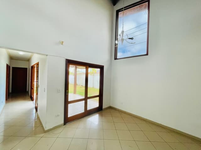 Casa para venda no Bairro Lessa em Pindamonhangaba/SP. - foto 5