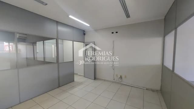 Ponto comercial no Centro de Pindamonhangaba/SP - foto 3
