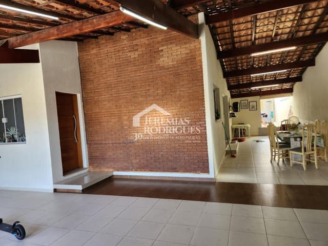 Casa à venda no bairro Jardim Gurilândia em Taubaté/SP. — foto 1
