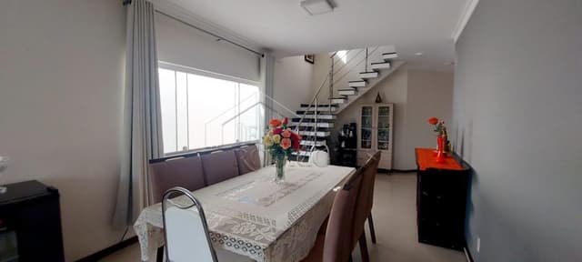 Casa à venda no Condomínio Vale do Príncipes em Taubaté/SP. — foto 1