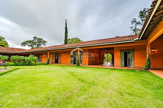 Casa à venda na Zona Rural em Cunha/SP. — foto 1