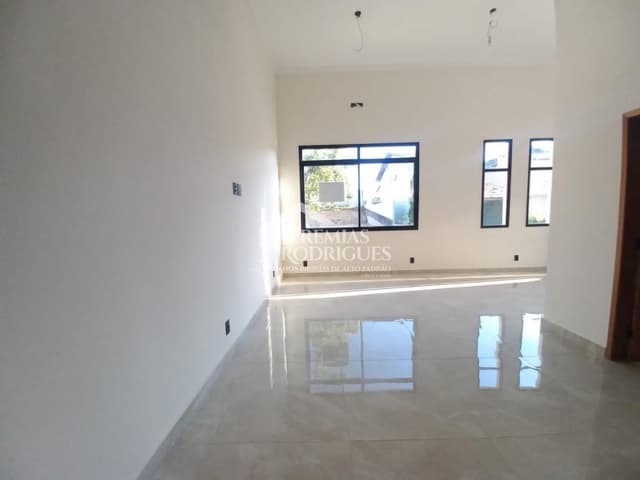 Casa à venda no Condomínio Pinheiros de Tremembé em Tremembé/SP. - foto 5