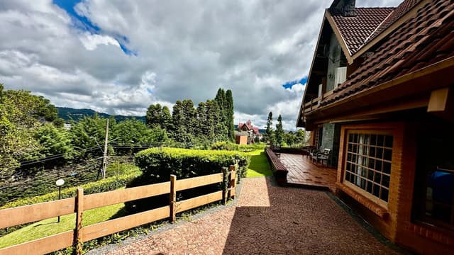 Casa para locação no Condomínio SABAC em Campos do Jordão/SP.  — foto 1