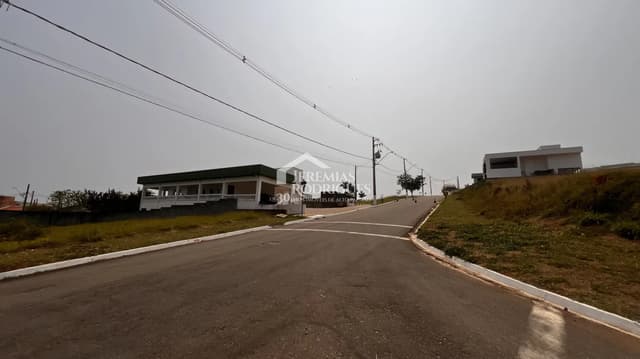 Casa à venda no Condomínio Campos do Conde Taubaté em Taubaté/SP. — foto 1