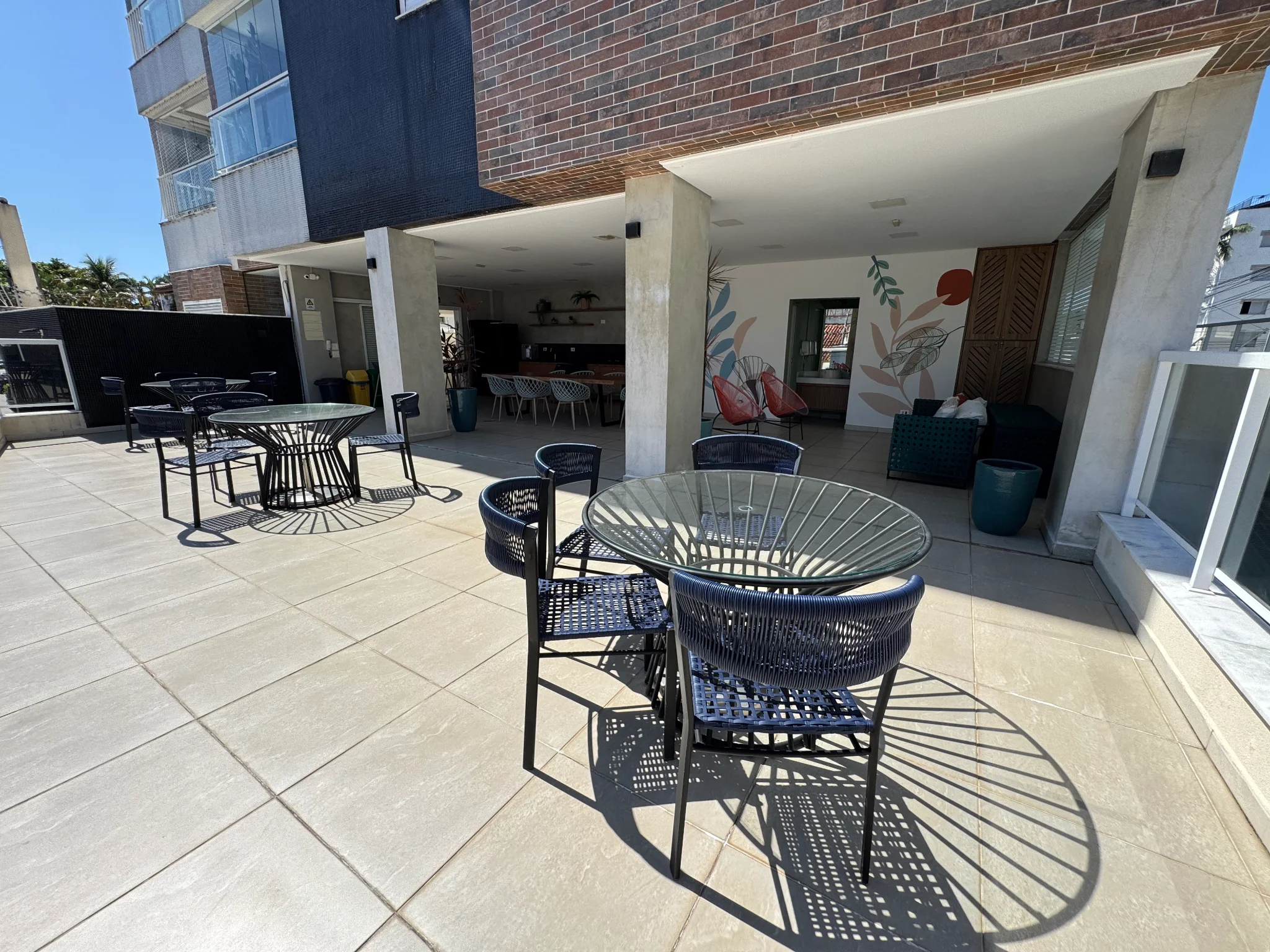 Cobertura à venda com 3 suítes, 177 m² no Condomínio Porto Damy em Ubatuba/SP. 