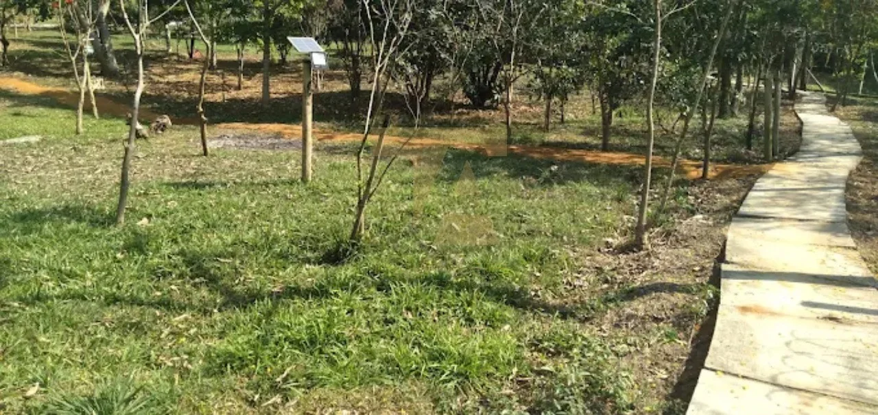 Casa térrea moderna com ilha gourmet à venda no Condomínio Laguna Residencial em Pindamonhangaba/SP