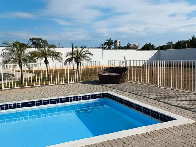 Casa à venda no Condomínio Península – 3 quartos, suíte, lazer completo | Pindamonhangaba