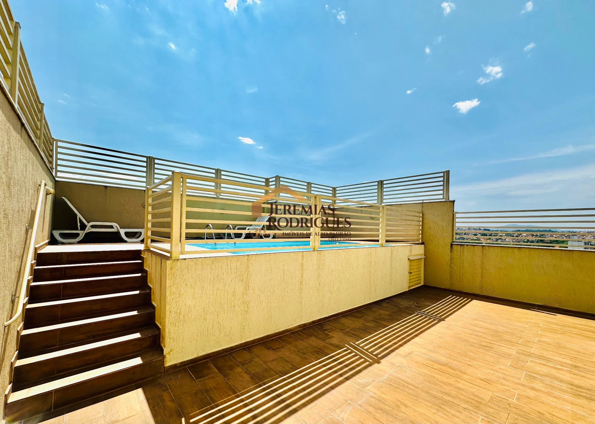 Apartamento para locação e venda no Edifício Solar Vicente Giffoni em Taubaté/SP.