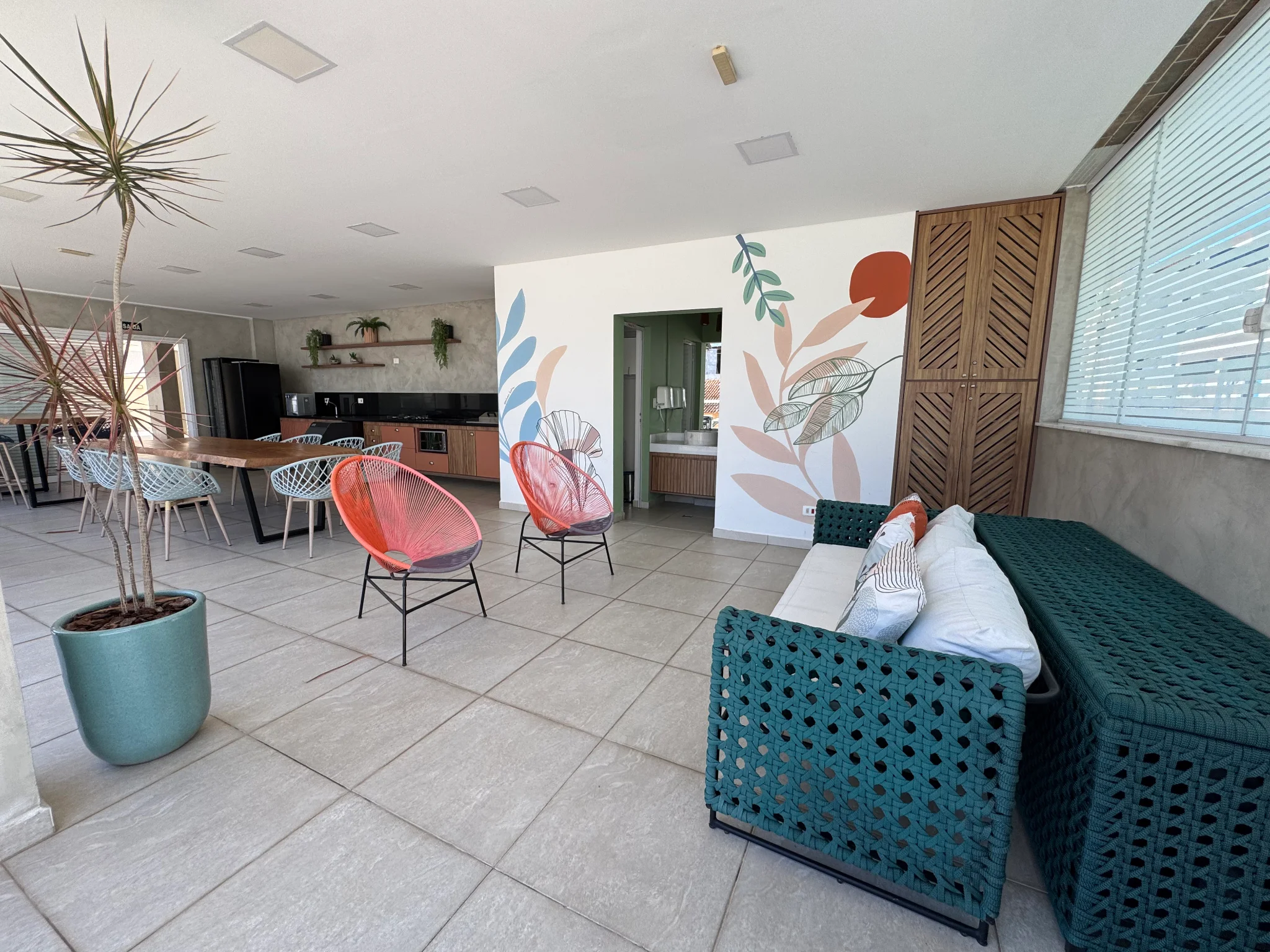 Cobertura à venda com 3 suítes, 177 m² no Condomínio Porto Damy em Ubatuba/SP. 