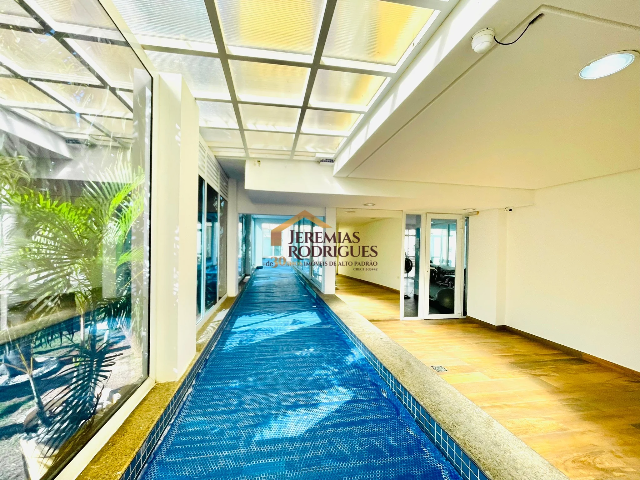 Apartamento à venda no Condomínio Lumiere em Taubaté/SP.