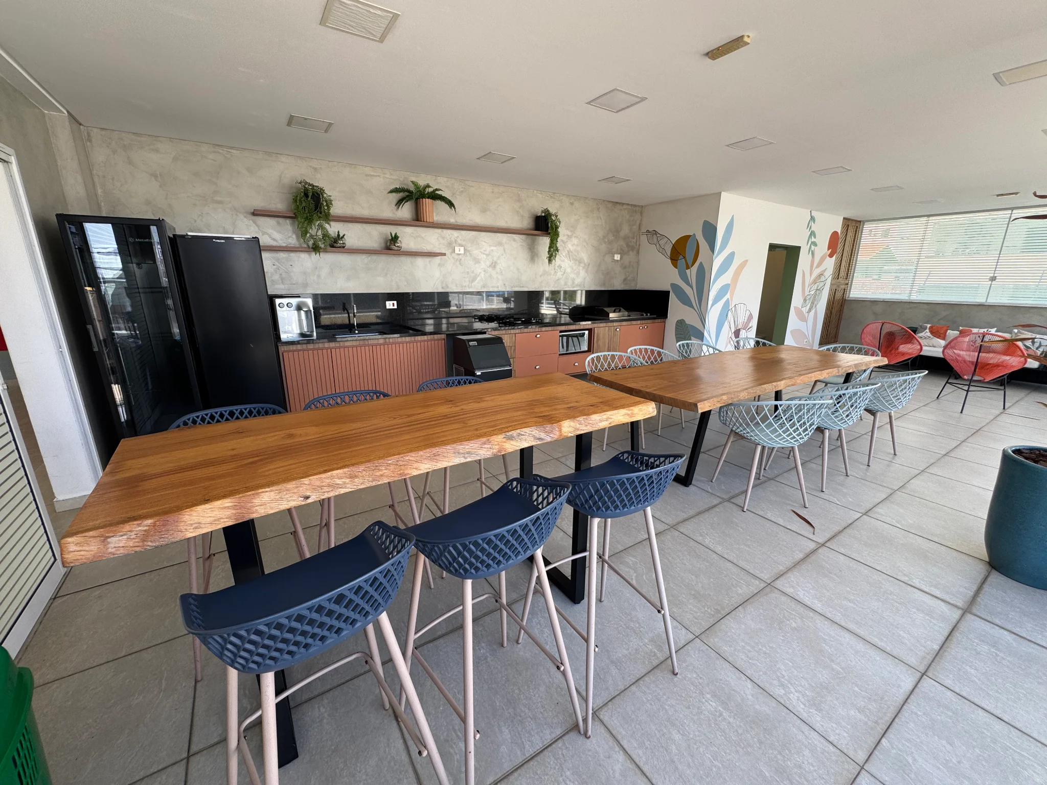 Cobertura à venda com 3 suítes, 177 m² no Condomínio Porto Damy em Ubatuba/SP. 