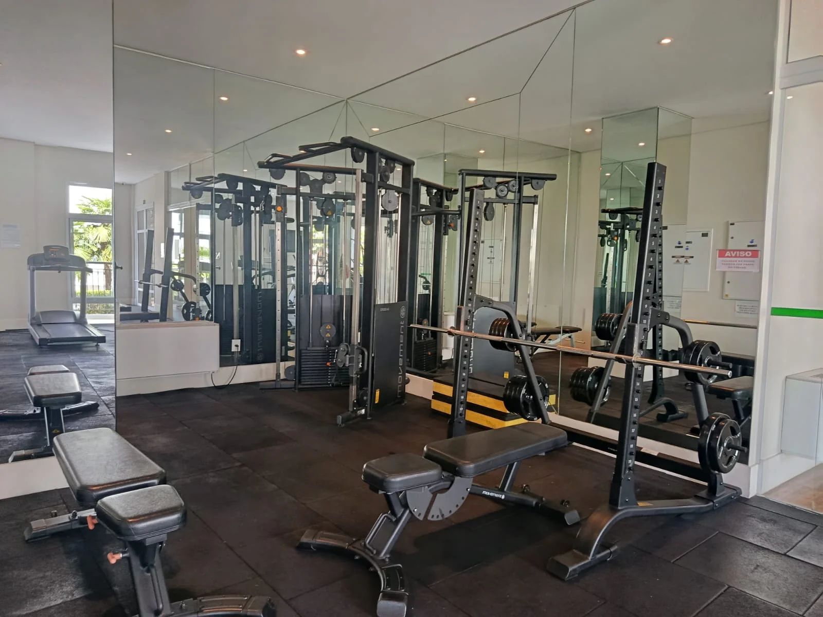 Apartamento à venda com 3 suítes no Edifício Le Premier em Campos do Jordão/SP. 