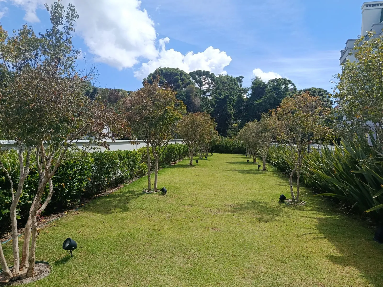 Apartamento à venda com 3 suítes no Edifício Le Premier em Campos do Jordão/SP. 