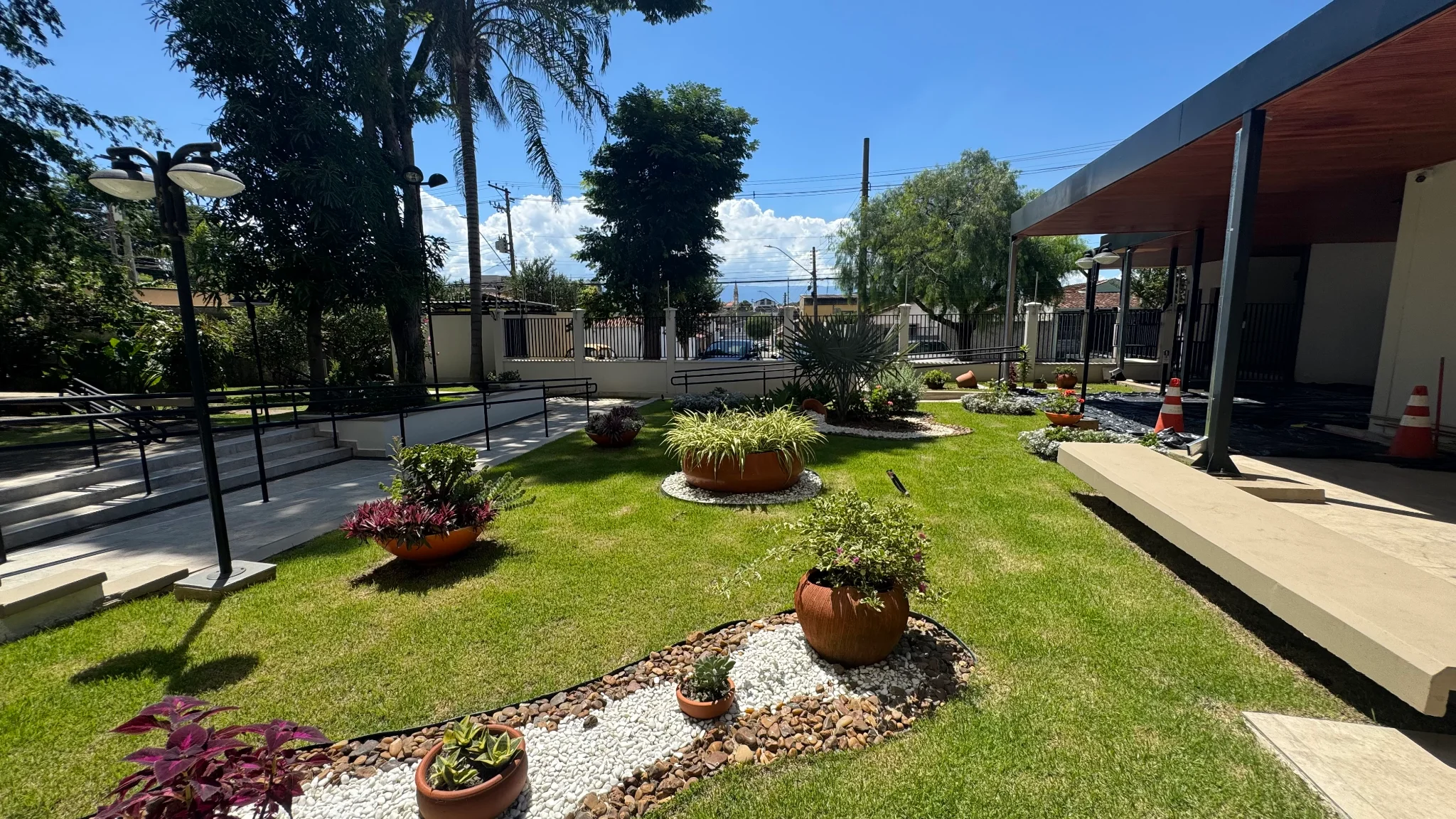 Apartamento à venda no Edifício Serra da Mantiqueira em Pindamonhangaba/SP. 